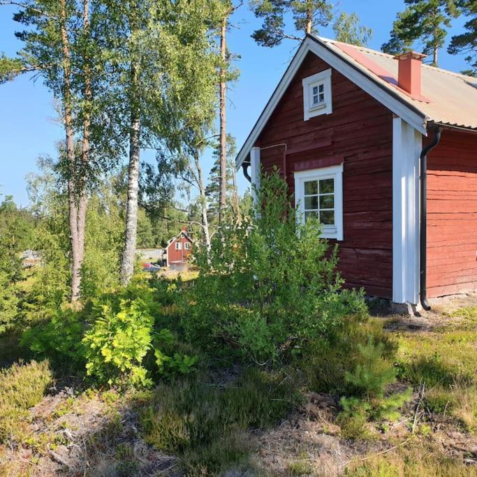 Cabin Near Lake And Beautiful Nature Reserve. Bodafors ภายนอก รูปภาพ