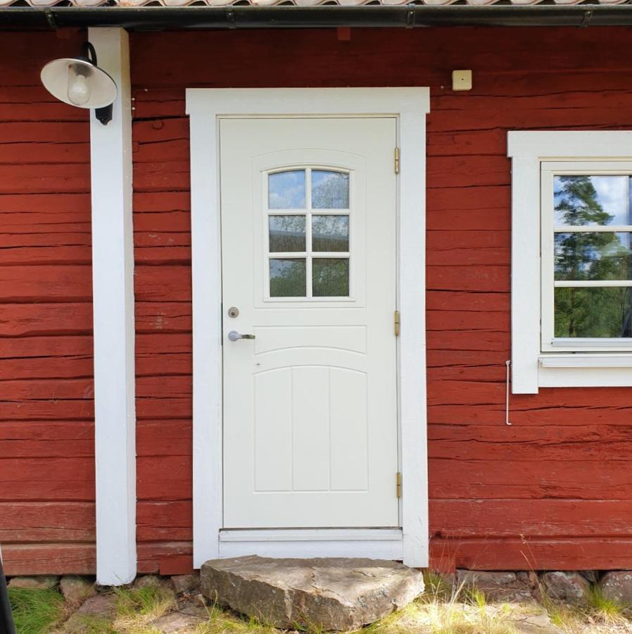 Cabin Near Lake And Beautiful Nature Reserve. Bodafors ภายนอก รูปภาพ